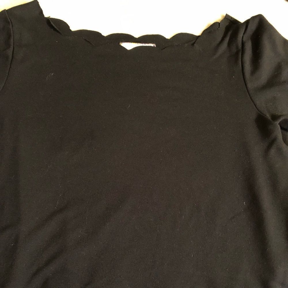Eri + Ani 3/4 Sleeve Black Scalloped Top Medium